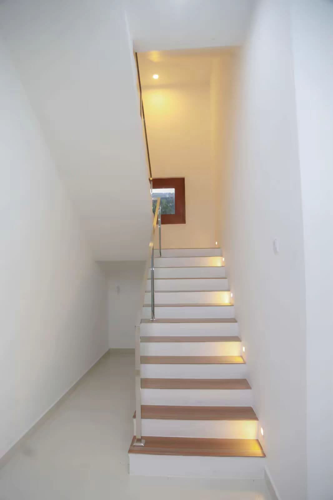 Courtyard House preview 2